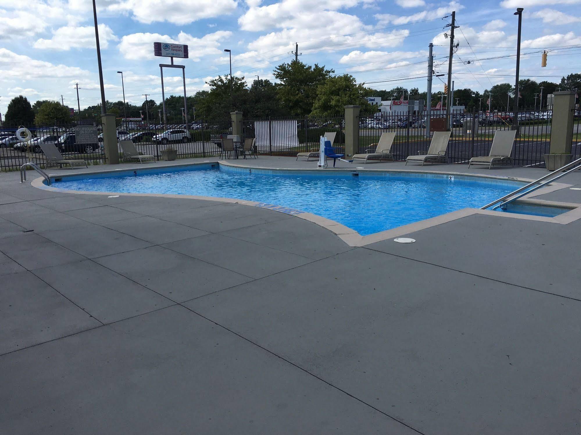 Country Inn & Suites By Radisson, Indianapolis East, In Exterior foto